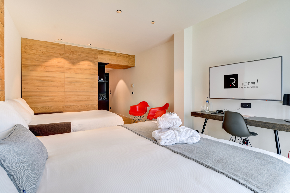 R-Hotel suite